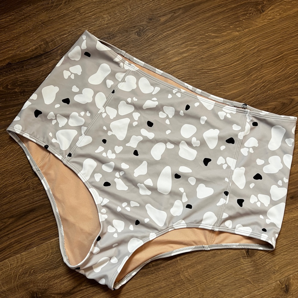 Kortni Jeane High-Waisted Swim Bottoms - Cream and Black